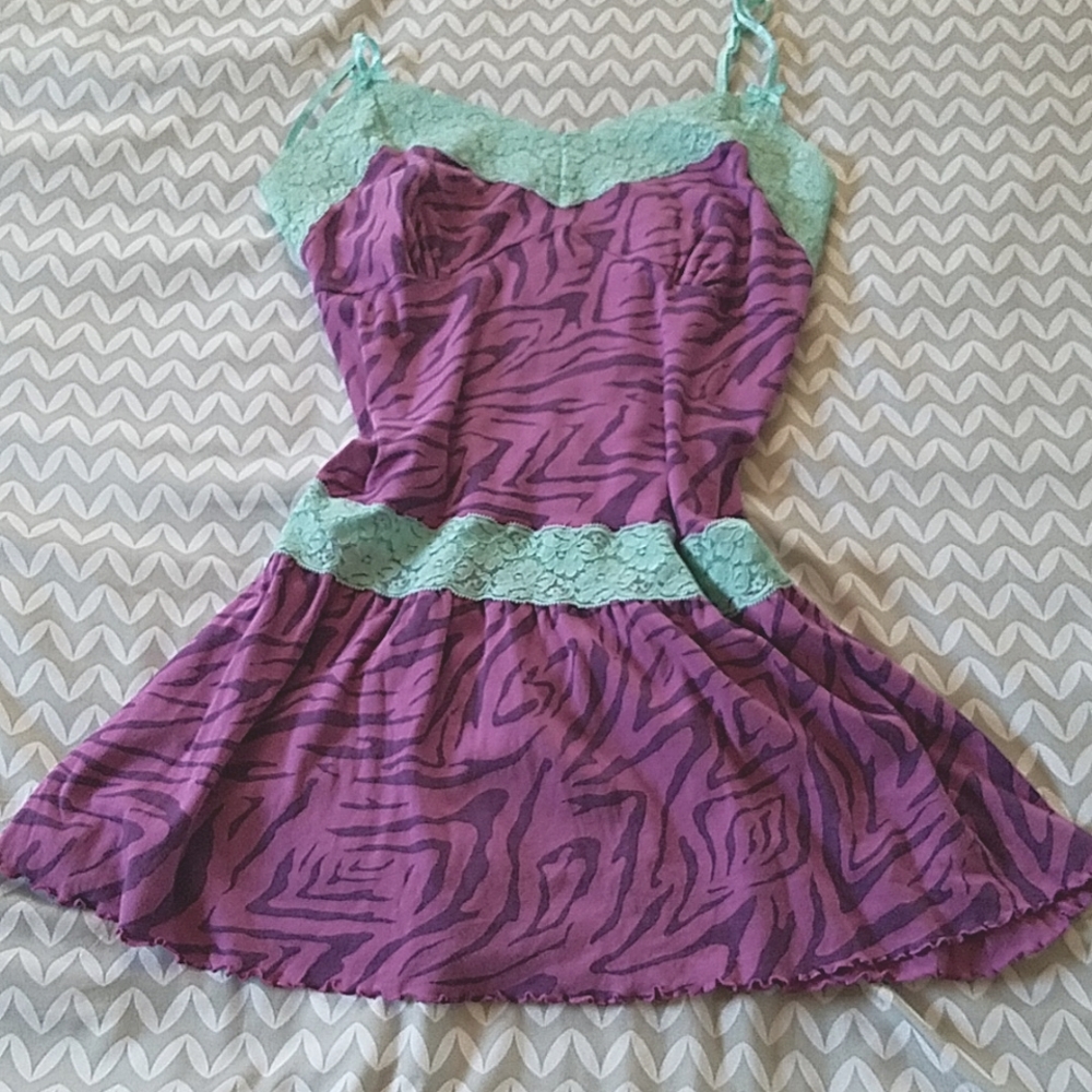 Excellent Vintage Victoria's Secret Chemise